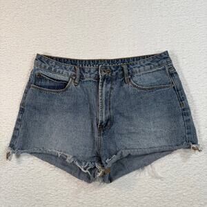 Articles of society meredith light wash size 28 womens jean shorts 100% cotton